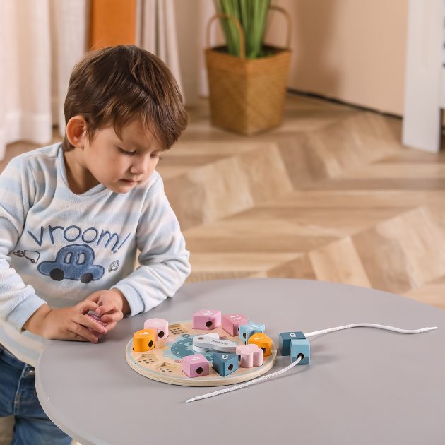 Horloge tri de formes en bois lullaby