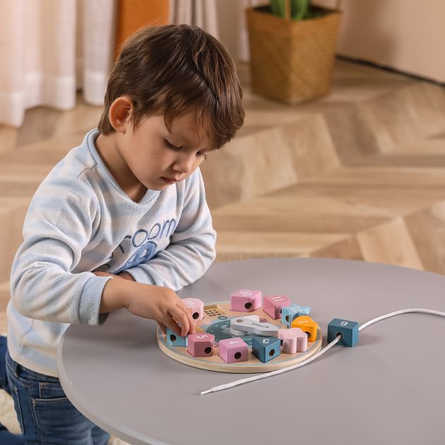 Horloge tri de formes en bois lullaby
